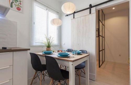 PRECIOSO APT DISEÑO 2 HAB SEVILLA - Foto 9