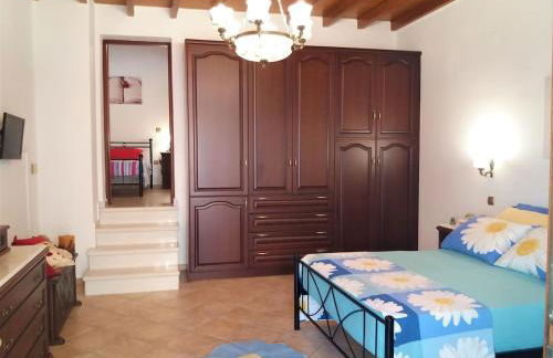 Apiranthos Diamond Maisonette in Naxos (3 BDRM) - Photo 2