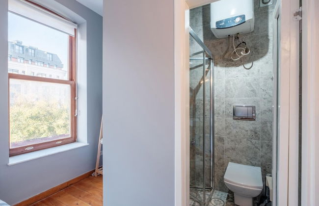 Chic Flat With Balcony 5 min to Taksim Sq - Foto 13