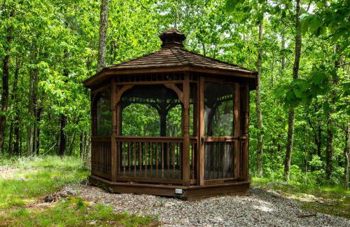 Massive Log Chalet with Hot Tub - Foto 50