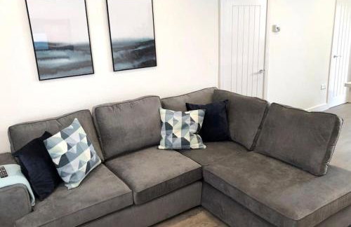 Rhondda Valleys with Breathtaking Riverside Views - Foto 12