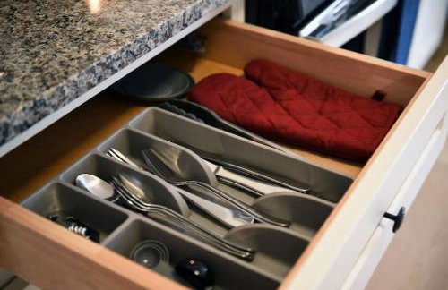 HostWise Stays - Butler St, Off-Street Parking, Brand New! - Foto 29