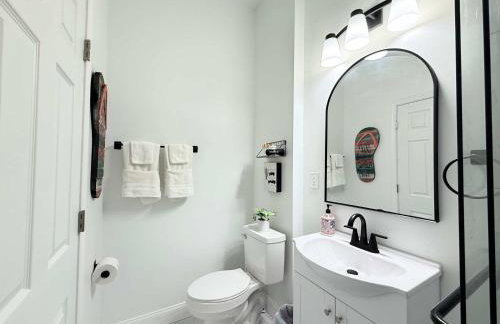 Grand Carytown 5BR FAN HOME fully fenced - Foto 18