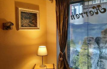 Urlaub im Friseursalon - Foto 35