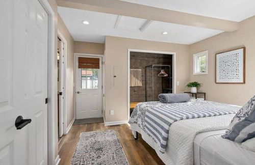 2min walk downtown-Pet Friendly-Offstreet Parking - Foto 12