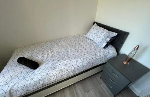 Cosy, Modern Home Near BHX, NEC and City Centre - Foto 47