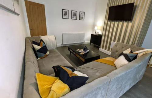 Spacious Bungalow in St Helens, 1-Min Drive to Carr Mill Bridge - Foto 5