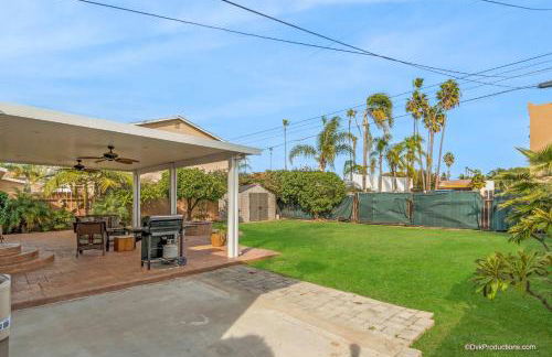 Walk to the Beach Private Backyard and Fire Pit - Foto 14