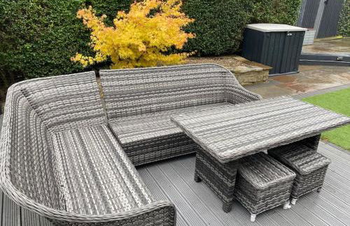 Honeybee Cottage, with a log fire & a hot tub. - Foto 21