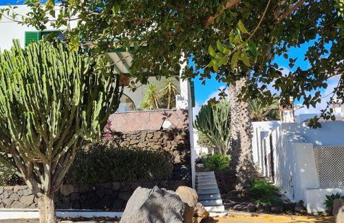 Cozy Waterman beach house - Photo 39