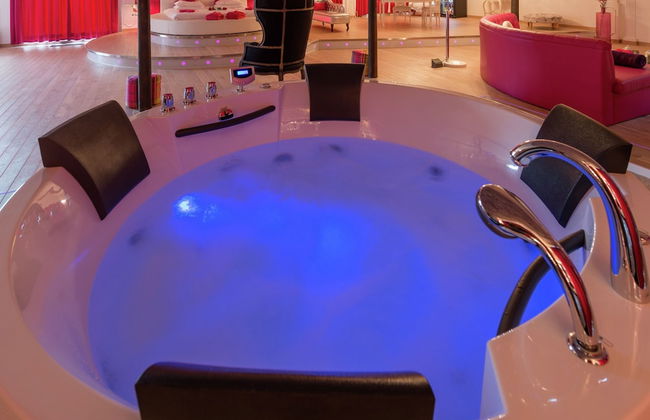 Lush Apartment with Sauna, Hot Tub, Mountain Views in Ensival - Foto 28