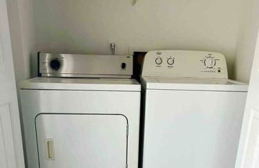 Recently Renovated Condo! - Foto 22