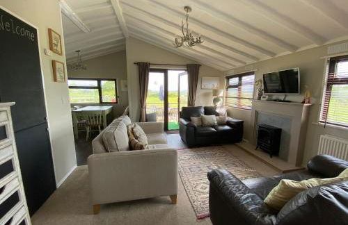 Rew Farm Country & Equestrian Accommodation - Sunrise Lodge - Foto 24