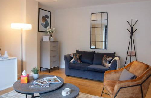 Westminster 1 bed apt with terrace and Air-Con - Photo 1