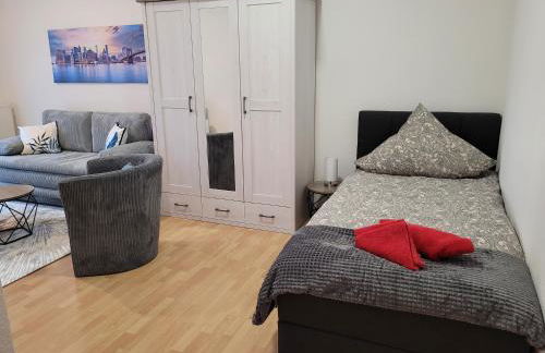 Wohnung in Oberhausen: zentral & ruhig, eigener Eingang - Foto 16