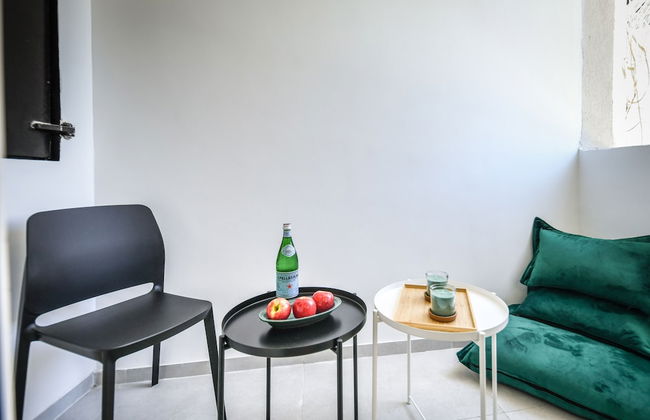 Charming Apt at the Artsy TelAviv Center - Photo 3