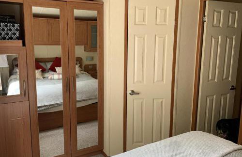 2 Bed Caravan - Sleeps 6 - Pets - River Teviot - Foto 10