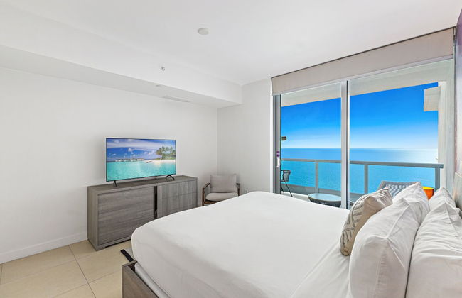 Dharma Home Suites Miami at Monte Carlo - Foto 21