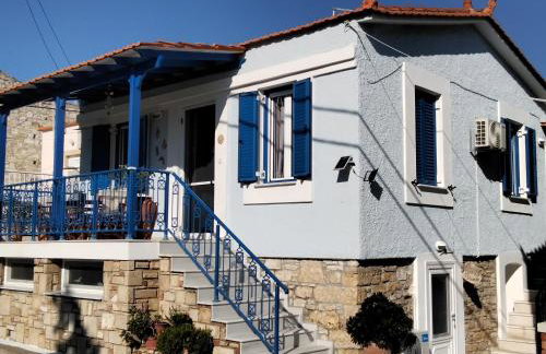 Dora's House - Photo 4