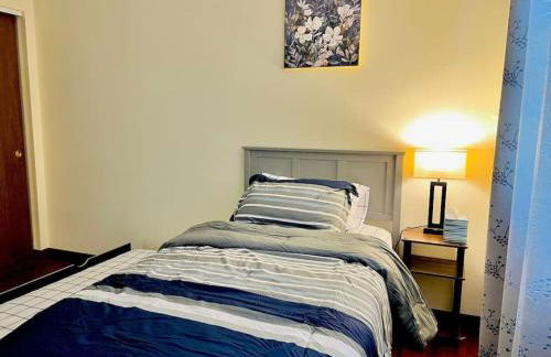 Quiet Cozy 2BR APT Black out Curtains - Foto 12