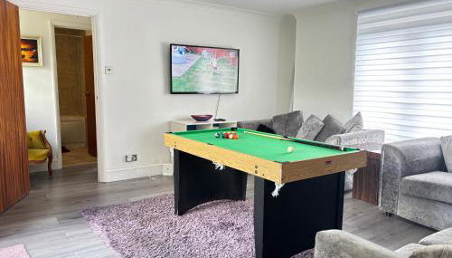 The Luxe 2BR Specious Bungalow - Garden & Parking - Foto 2