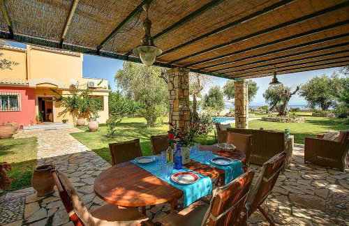Cote Jardin Seafront Villa Direct access to the beach - Foto 40