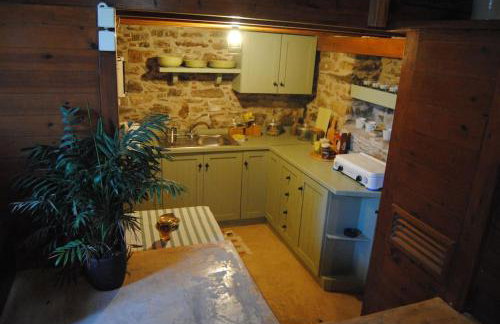 Renovated old traditional House - Photo 45