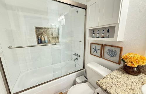 Redondo Oceanfront Gem 2BR BA Balcony & Parking 335 - Foto 7