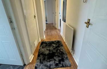 Stylish Waterfront Apartment - Photo 19