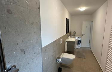 Living 77 - Photo 38