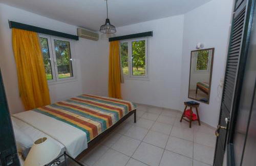 Sandy Beach Villas and Apartments - Photo 27