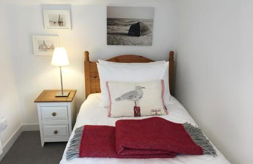 The Apostles - Photo 11