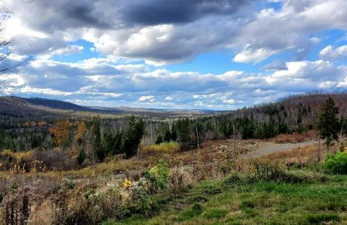 Off-Grid Cabin Nestled Among Nature with Lovely Landscape Views in Maine - Foto 28