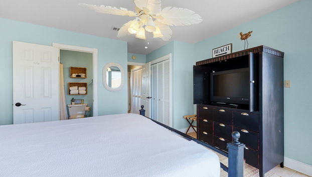 Top Floor Condo With Gorgeous Bay View Overlooking the Pool - Foto 2, Habitación