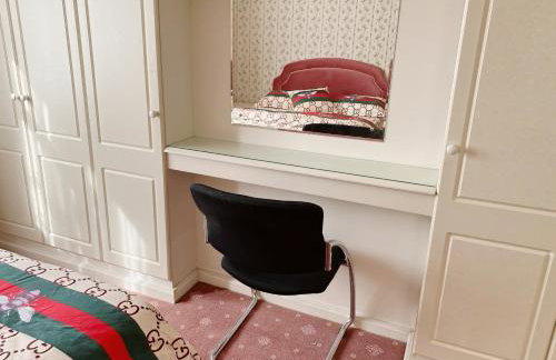 Barking London House sleeps 12 - parking - train tube - airport - Foto 36