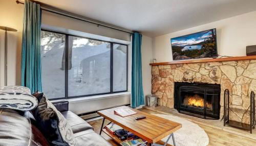 Heavenly Mountain Lake Retreat Near Skiing, Hiking & Biking - Foto 4