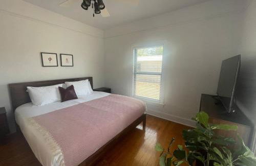 Courthouse Corner - Beautiful adobe, pet friendly - Foto 18