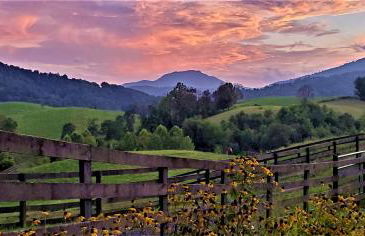 Historic Cabin near Luray Caverns Perfect for a Family Vacation in Virginia - Foto 10