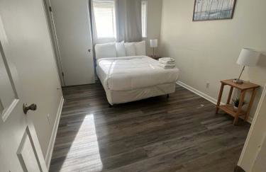 Fenced Yard Centrally Located-Parkway Village Pad - Foto 54