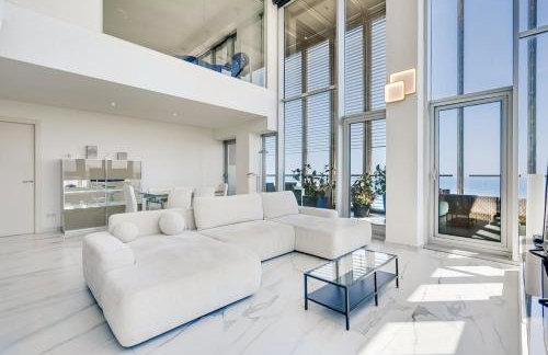 Penthouse With The Best Views! - Photo 16