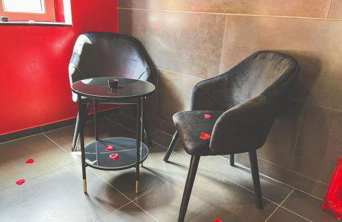 Le Confiden'spa Loft 55m2 Jacuzzi - Billard - Cheminée - Terrasse - Foto 18