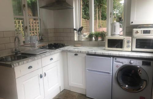 Olli's Cottage-Terrace & Jacuzzi optional - Foto 8