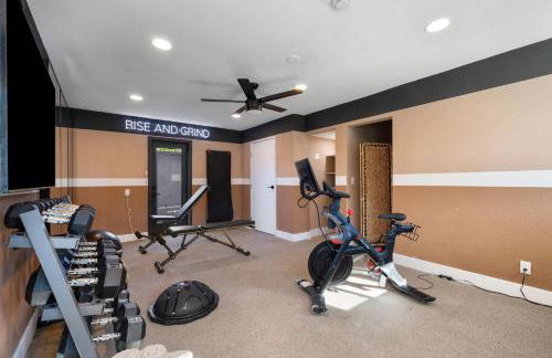 The Maya - Entire Hotel Buyout - Private Gym - Private Game Room - Private Living Area - Foto 126