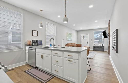 Massive home downtown with Hot Tub - Foto 3