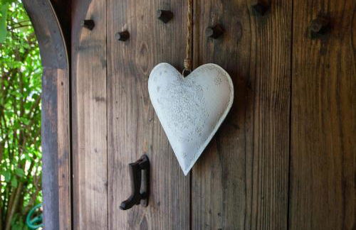 Historischer Vogtshof: eingezäunt | sonniger Garten | Kamin | Denkmalschutz - Foto 31