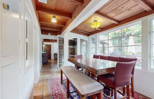 La Jolla Historic Gem, Hot Tub, Game Room, Garden Oasis with Firepit & Courtyard Dining - Foto 12