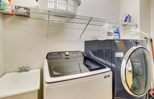 Walk to Lake and Boat Ramp Central Gem in Annapolis - Foto 31