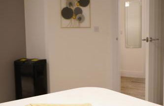 A1M Hampton Height New Entire 4bed House PE7 8SN - Foto 11