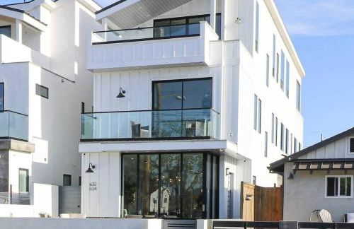 Modern Paradise - walk to beach- sleeps 10 - Foto 24