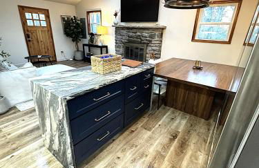 Romantic Mountainside Cozy Cabin Poconos - Foto 26